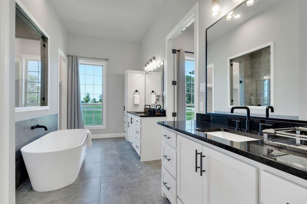 109 N Silver Saddle Trail