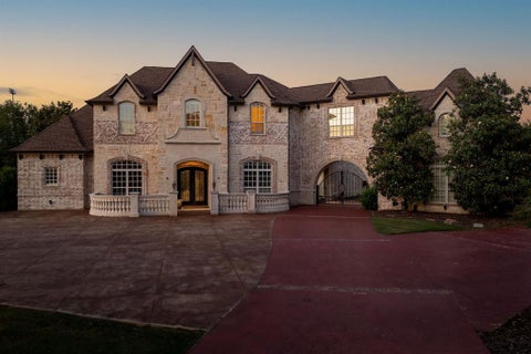 Photo of 1709 Bison Meadow Lane, Heath, TX 75032 (MLS # 21272318)