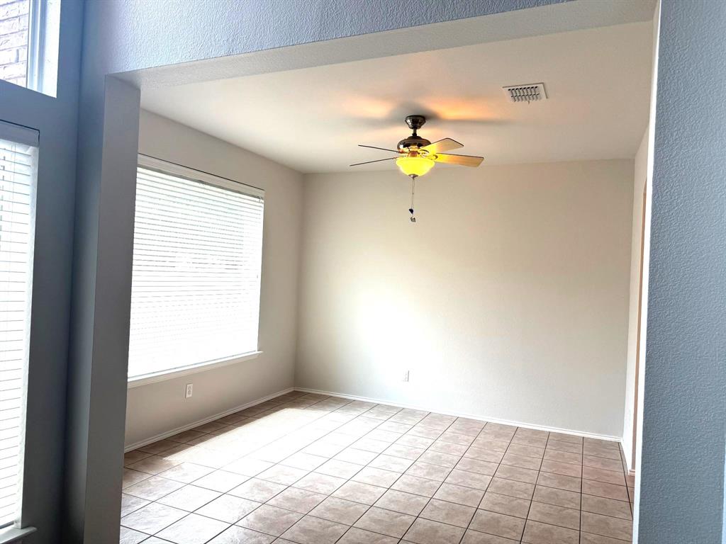 Meadow Oaks Ph II - Residential Lease