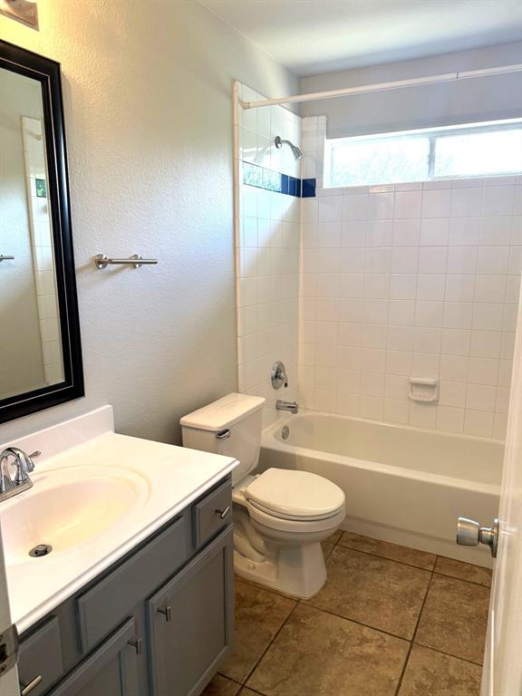 Meadow Oaks Ph II - Residential Lease