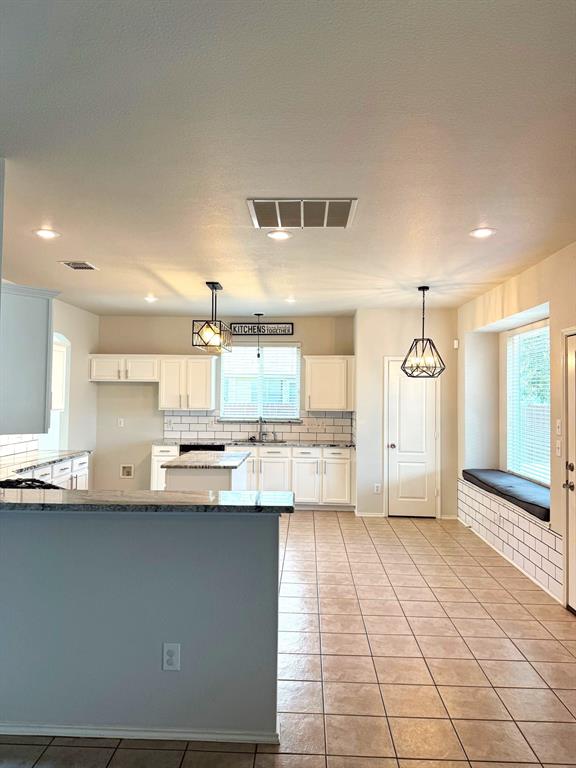 Meadow Oaks Ph II - Residential Lease