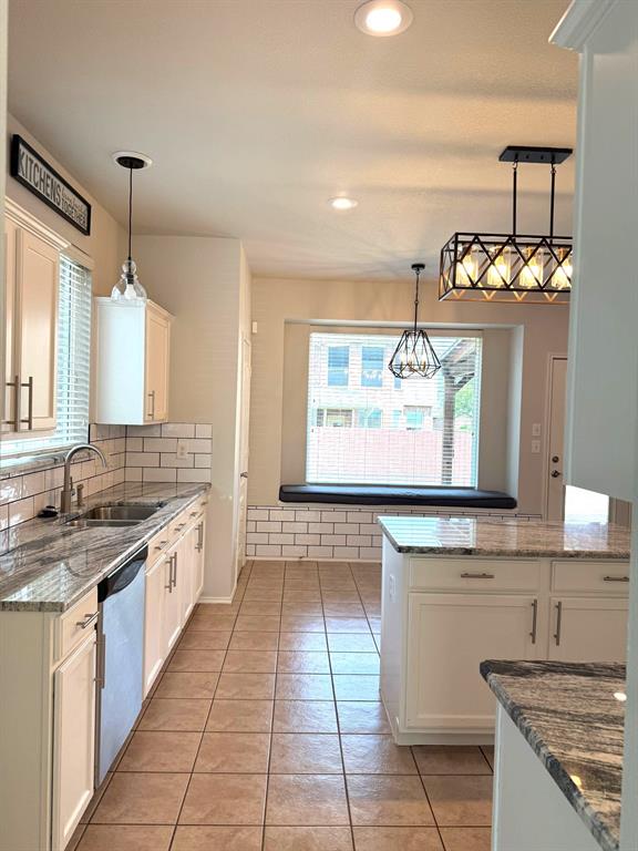 Meadow Oaks Ph II - Residential Lease