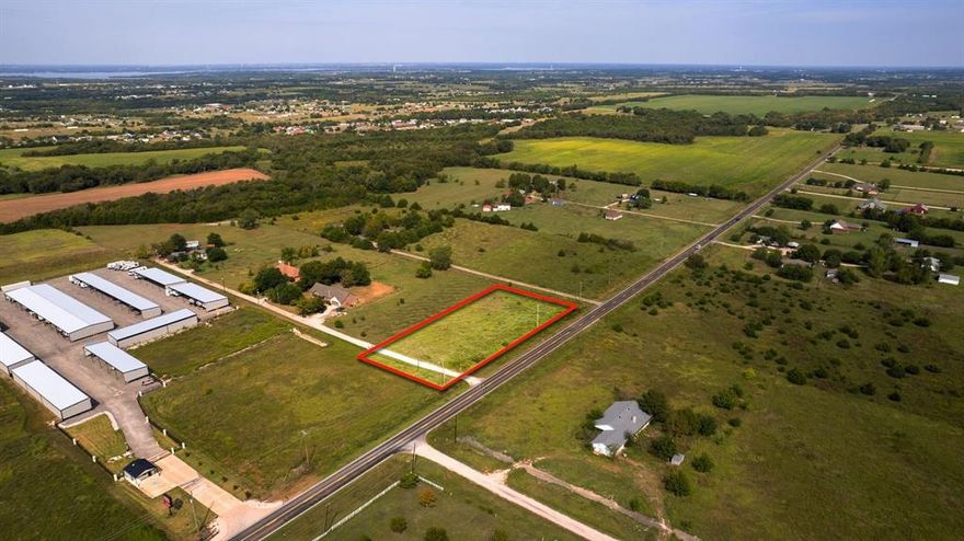 1.356-Acre Lot in Nevada, TX – Build Your Dream Home!

Discover the perfect spot to create your dream home on this spacious, HOA free,1.356-acre lot in Nevada, TX. Conveniently located just 5 minutes from Community ISD elementary, middle, and high schools, this property combines the tranquility of country living with easy access to everyday amenities.

Utilities are nearby, making it simple to get started. With plenty of room to design your ideal home, outdoor living space, and more, this lot offers endless possibilities.
Bring your builder and start planning today—your dream home awaits! All information deemed reliable. Buyerand buyers Agent to verify all information including lot square footage, schools, utilities, HOA status, deed restrictions, and all other information.