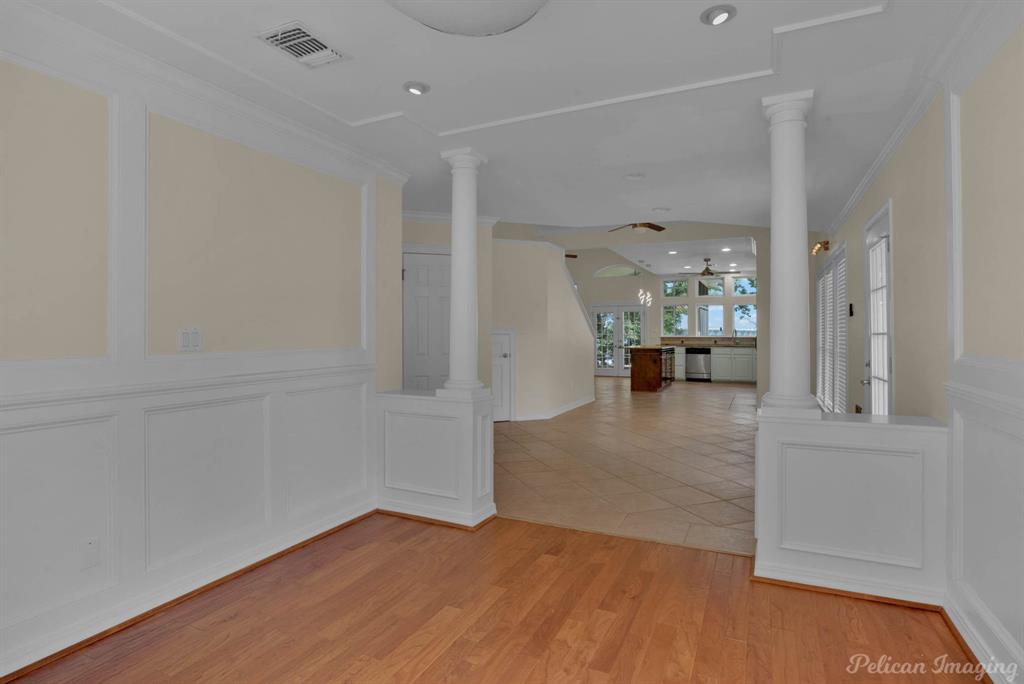5337 S Lakeshore Drive