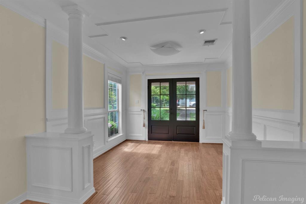 5337 S Lakeshore Drive
