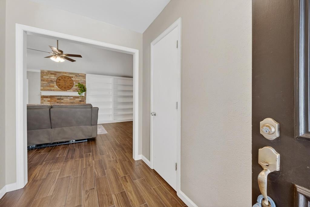 2215 Shady Meadow Court