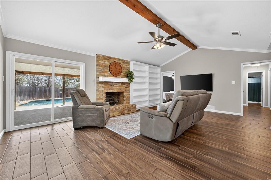 2215 Shady Meadow Court