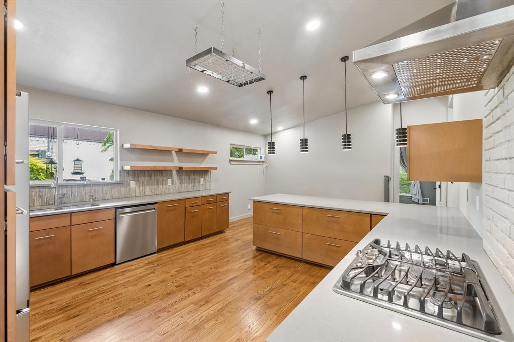 Hillcrest Homes 02 - Residential
