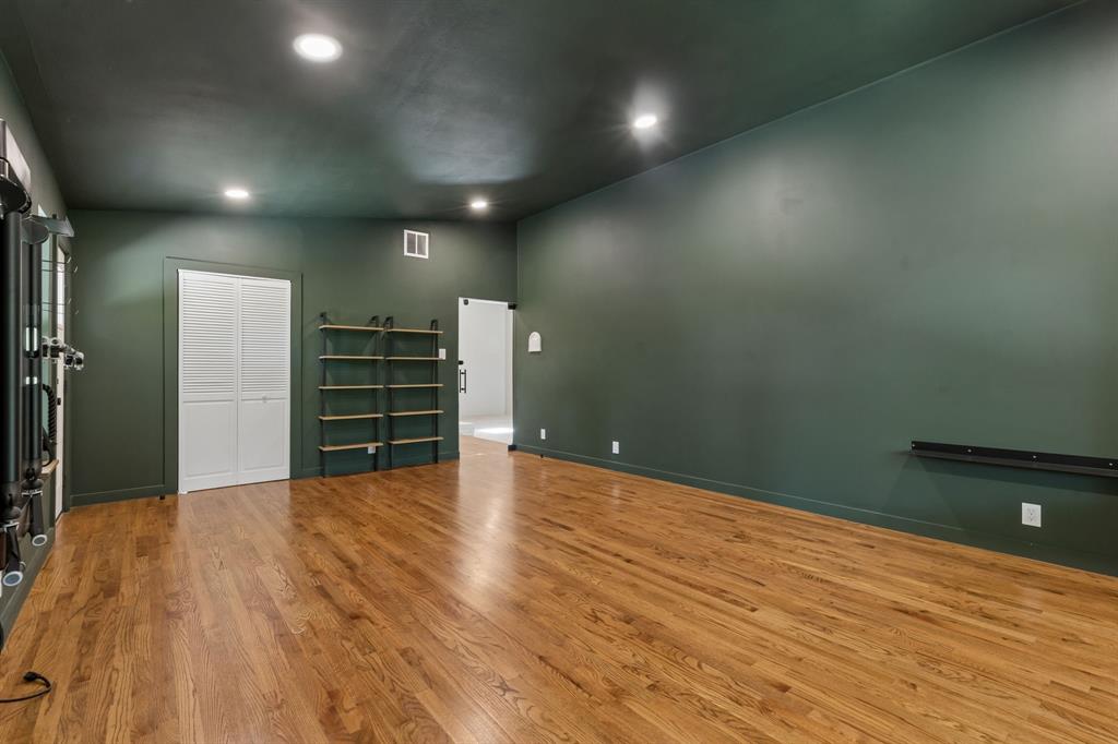 Hillcrest Homes 02 - Residential