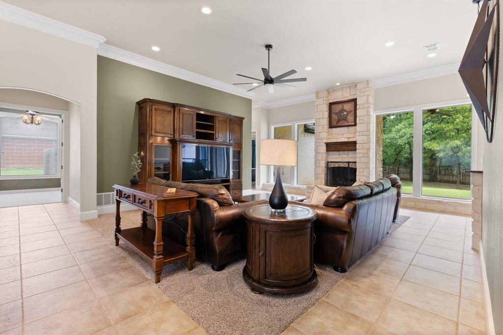 317 Meadow Oaks Drive