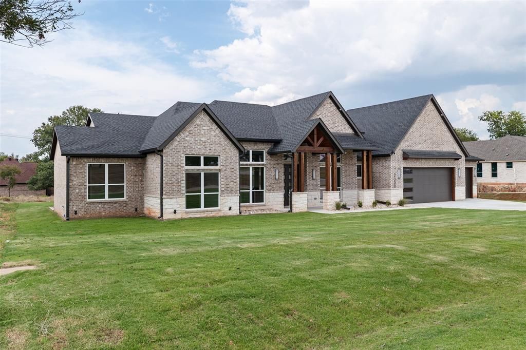 Photo of 2300 Candlestick Drive, Granbury, TX 76049 (MLS # 21127129)