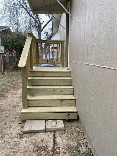 A home in Comanche