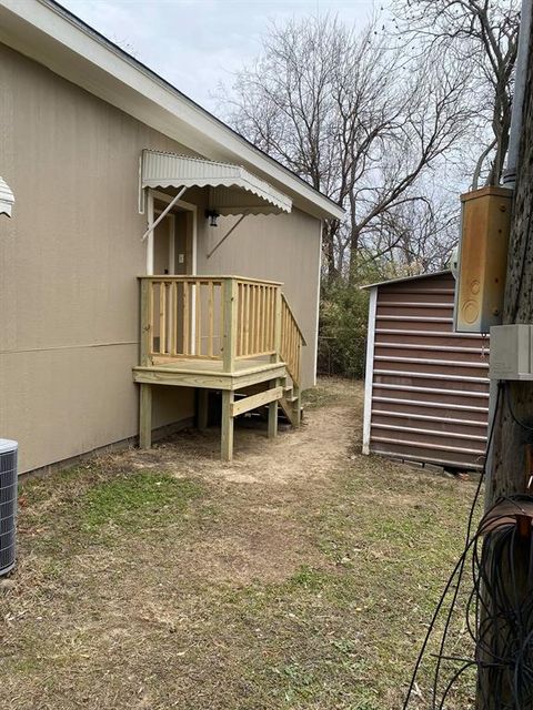 A home in Comanche