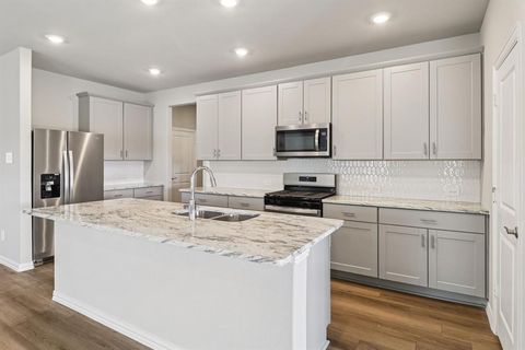 2225 Mustang Way Seagoville TX 75159