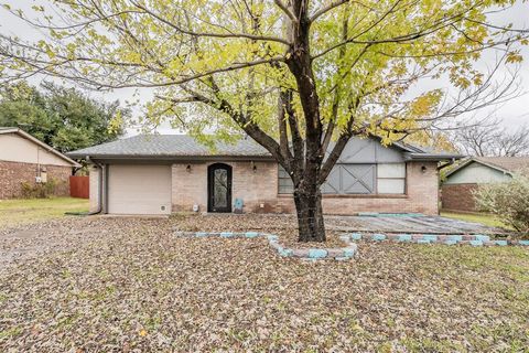245 Gordon Drive Azle TX 76020