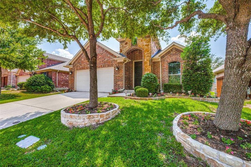 **MULTI OFFERS - BEST AND FINAL BY 5PM TODAY, June 16 FRIDAY! Fantastic opportunity to own a 3 bedroom, 2 bath SINGLE STORY home in popular Greens of McKinney PLUS on the GREENBELT! Beautifully situated,  spectacular views, gorgeous curb appeal PLUS Greenbelt views from most all rooms in this great home. Huge eat in kitchen with granite counters, stainless steel appliances including gas cook top and wall oven PLUS a center Island with views of the greenbelt area! Open family room, electric starter gas log fireplace and a wall of windows! Family room can easily fit the largest TV PLUS room for your sectional sofa! Views of private backyard greenbelt from your super sized primary bedroom with ensuite boasting dual sink vanity PLUS dual closets, garden tub and separate shower!