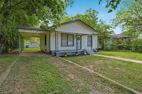 Photo of 721 Calumet Street, Waco, TX 76704 (MLS # 21233967)