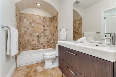 Tiny photo for 5038 Pershing Street, Dallas, TX 75206 (MLS # 21084497)