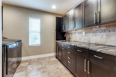 Tiny photo for 5038 Pershing Street, Dallas, TX 75206 (MLS # 21084497)