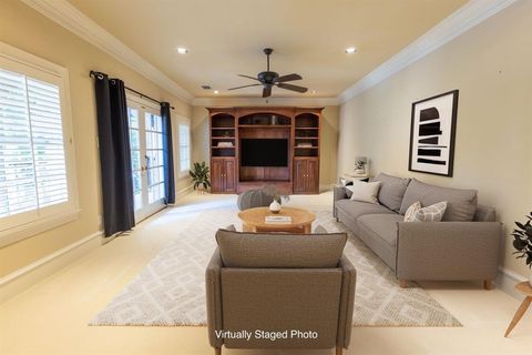 Tiny photo for 3324 Beverly Drive, Highland Park, TX 75205 (MLS # 21048903)