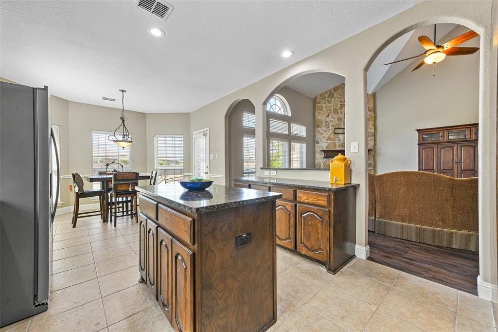 Fort Worth, Texas 76052, United States, 5 Bedrooms Bedrooms, ,4 BathroomsBathrooms,Residential,Active,53528