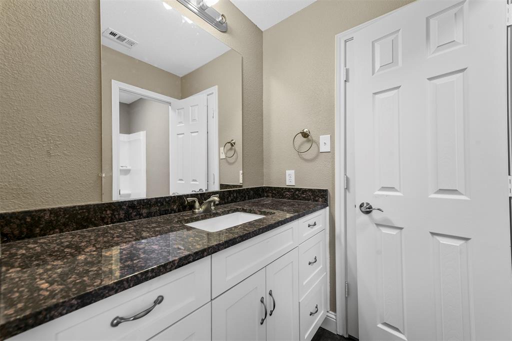 Fort Worth, Texas 76052, United States, 5 Bedrooms Bedrooms, ,4 BathroomsBathrooms,Residential,Active,53528