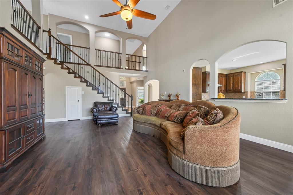 Fort Worth, Texas 76052, United States, 5 Bedrooms Bedrooms, ,4 BathroomsBathrooms,Residential,Active,53528