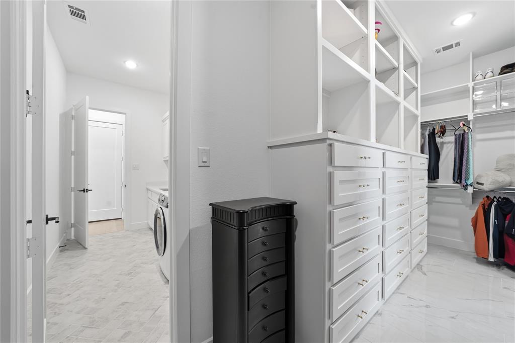 Mustang Lakes Ph Six - Residential