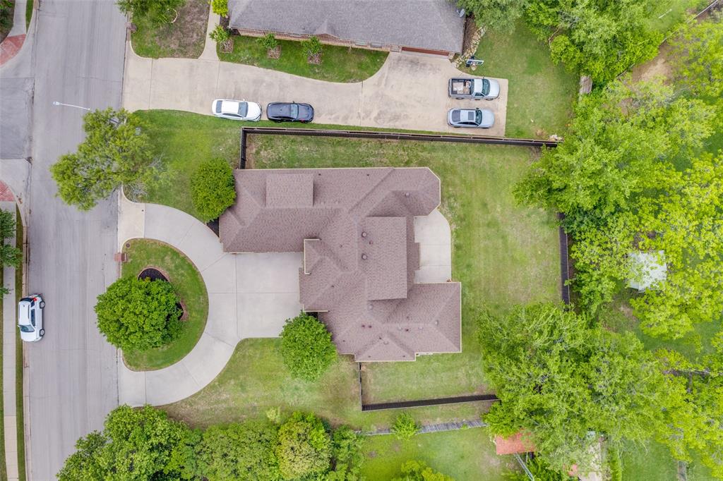 809 Longridge Drive