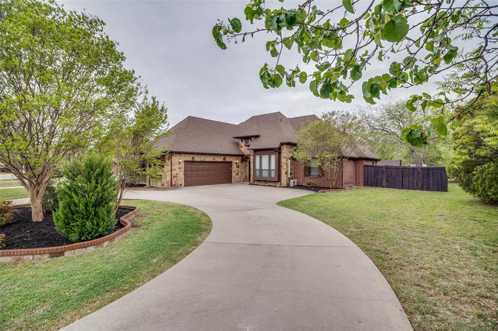 809 Longridge Drive