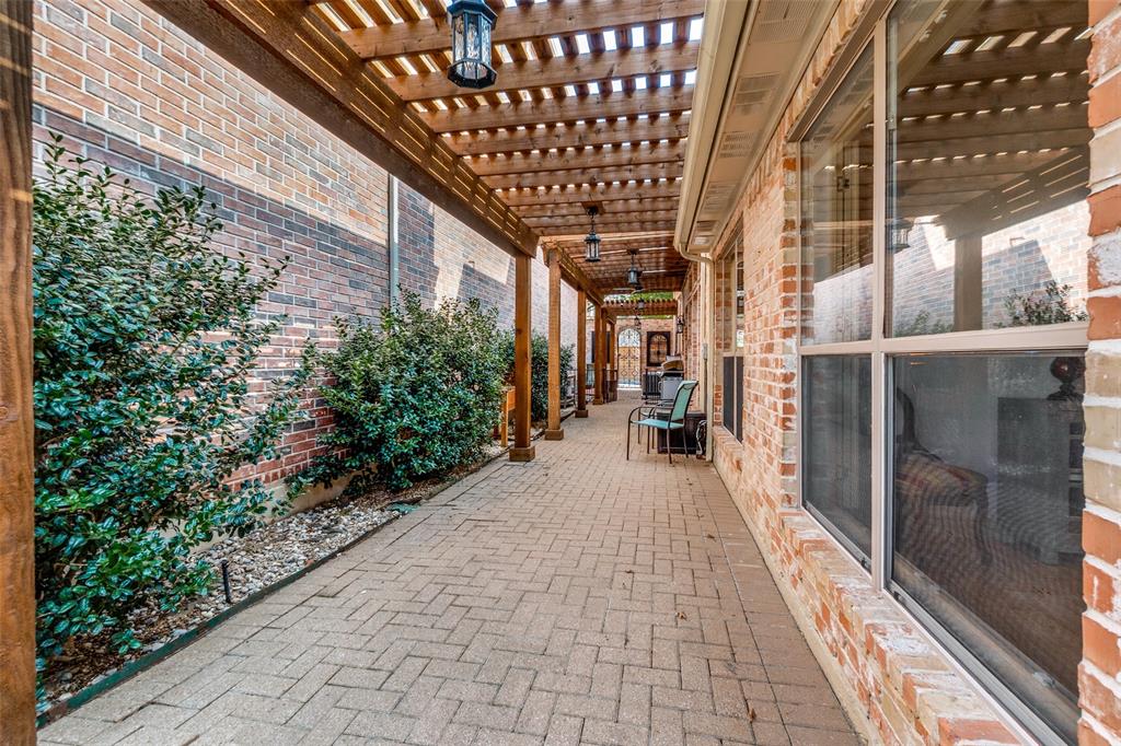 Boundbrook Oaks Estates - Residential