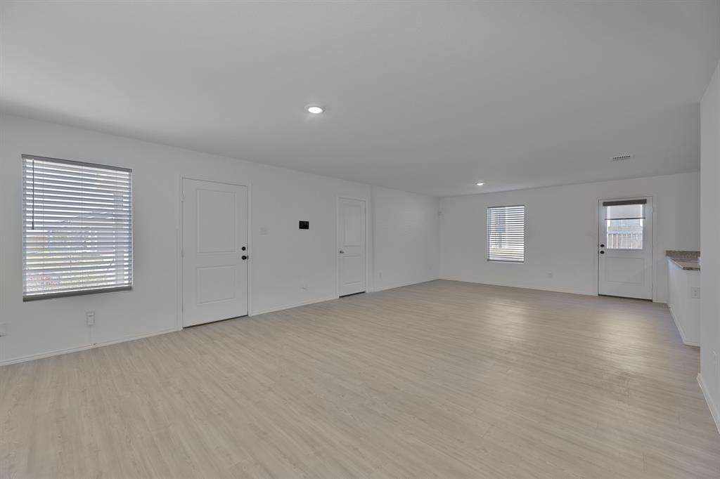 Northpointe Ph 4 - Residential Lease