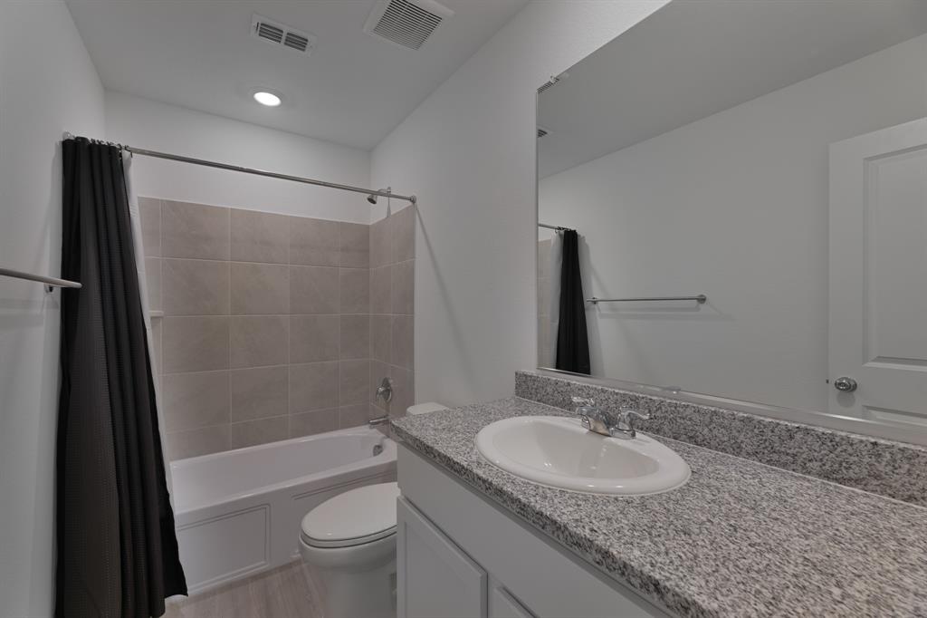 Northpointe Ph 4 - Residential Lease