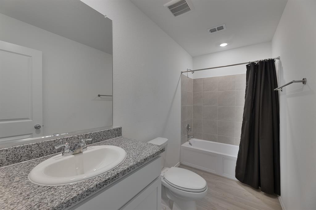 Northpointe Ph 4 - Residential Lease