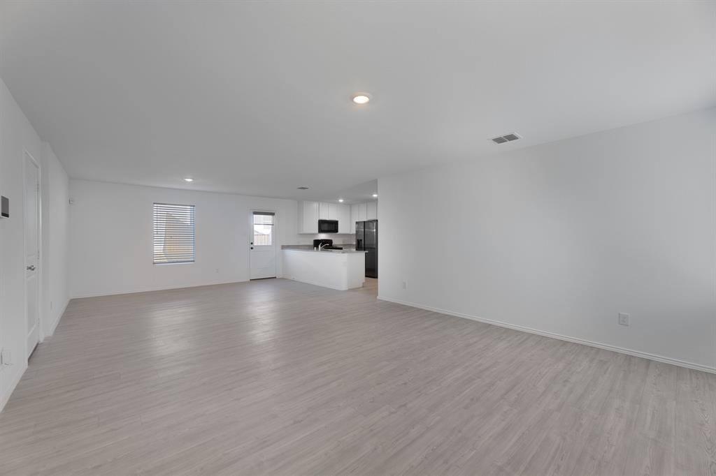 Northpointe Ph 4 - Residential Lease