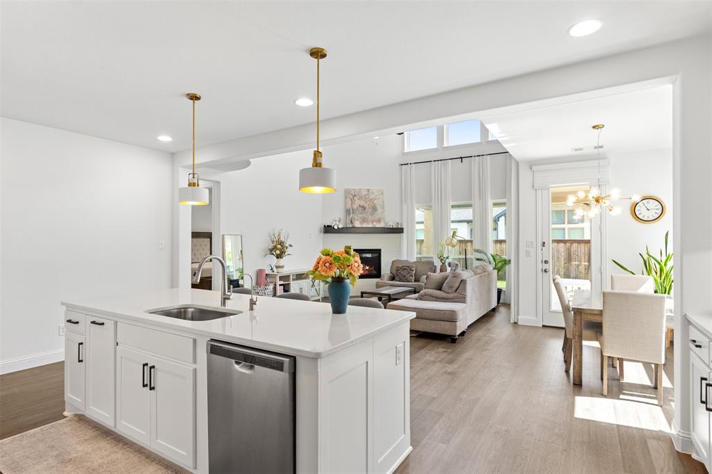 GROVE FRISCO PHASE 5 - Residential Lease