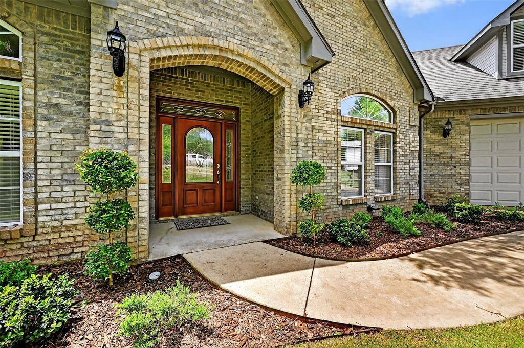 688 Lazy Acres Circle