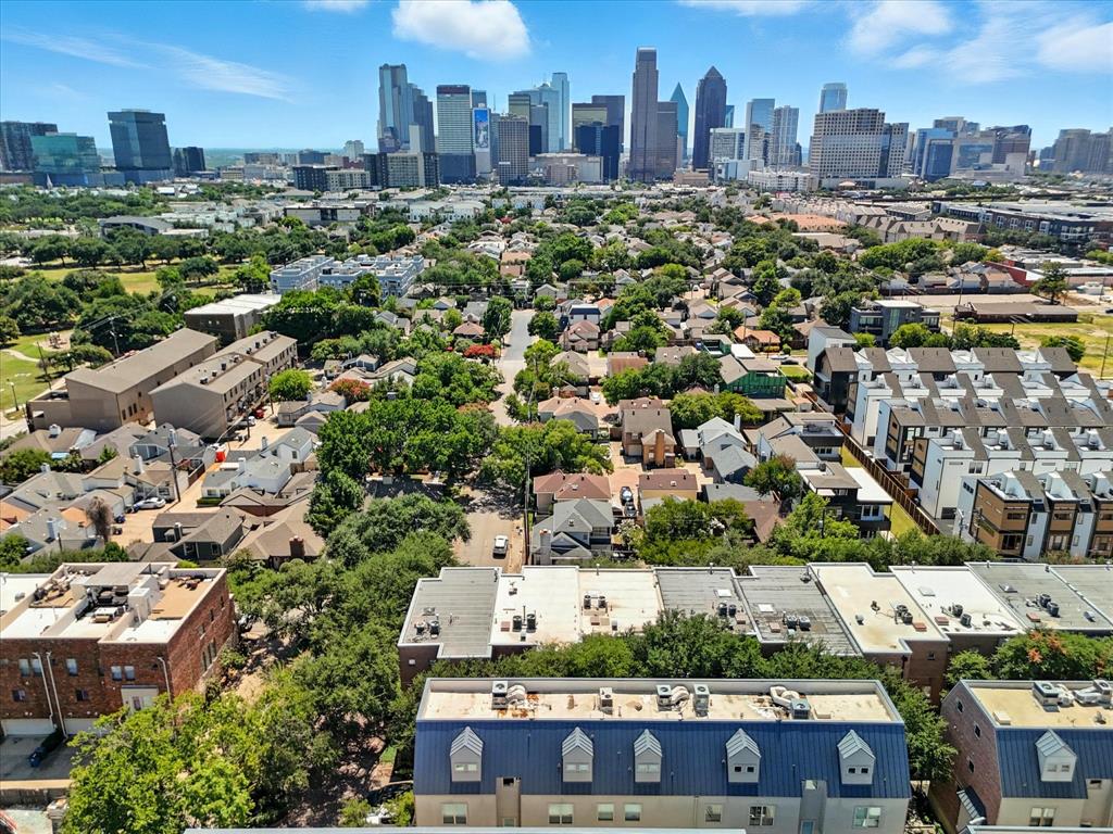 Georgetown Court Townehome Condos - Residential