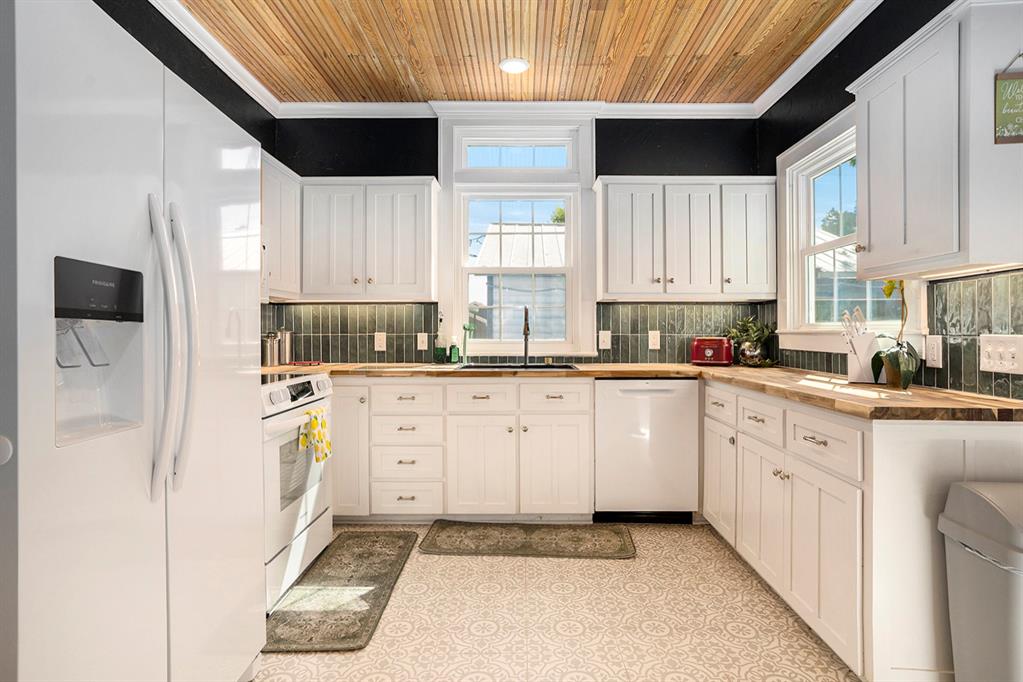 Cedar Shores - Residential