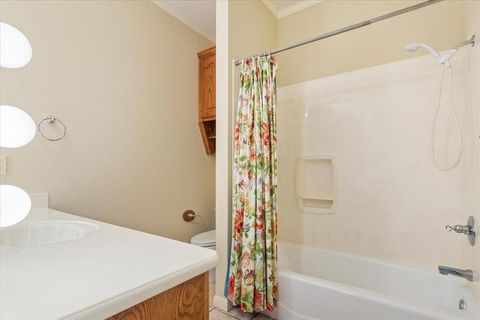 Tiny photo for 404 Greenwood Lane, Waco, TX 76705 (MLS # 21101023)