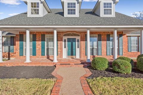 Tiny photo for 404 Greenwood Lane, Waco, TX 76705 (MLS # 21101023)