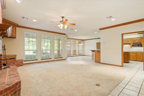 Tiny photo for 404 Greenwood Lane, Waco, TX 76705 (MLS # 21101023)