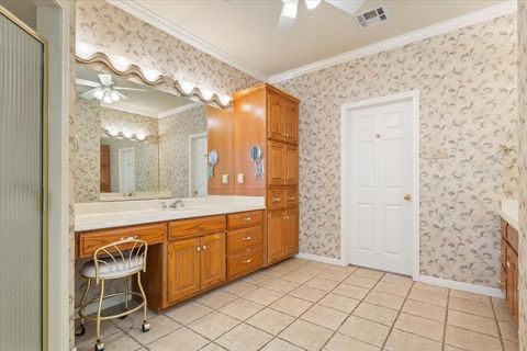Tiny photo for 404 Greenwood Lane, Waco, TX 76705 (MLS # 21101023)