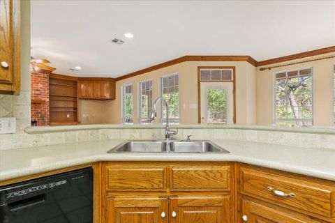 Tiny photo for 404 Greenwood Lane, Waco, TX 76705 (MLS # 21101023)