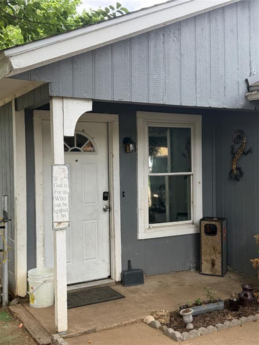 This half duplex offers a solid investment opportunity in a great Fort Worth location. Featuring 900 sq ft of comfortable living space, this property includes 2 bedrooms and 1 bathroom Perfect for tenants seeking affordable housing with a large yard for outdoor enjoyment. Spacious yard adds value and tenant appeal.   Desirable location with strong rental demand.  Move in ready or invest in a remodel to increase return.    Ideal for investors looking to add high potential asset to their portfolio. Don’t miss this chance to own a turnkey property in a convenient neighborhood.  Owner financing available for highly qualified buyers.