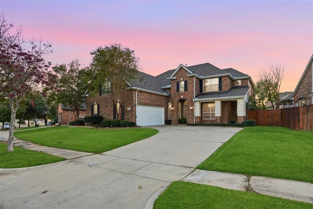 Photo of 9625 Brazendine Drive, Fort Worth, TX 76244 (MLS # 21127127)
