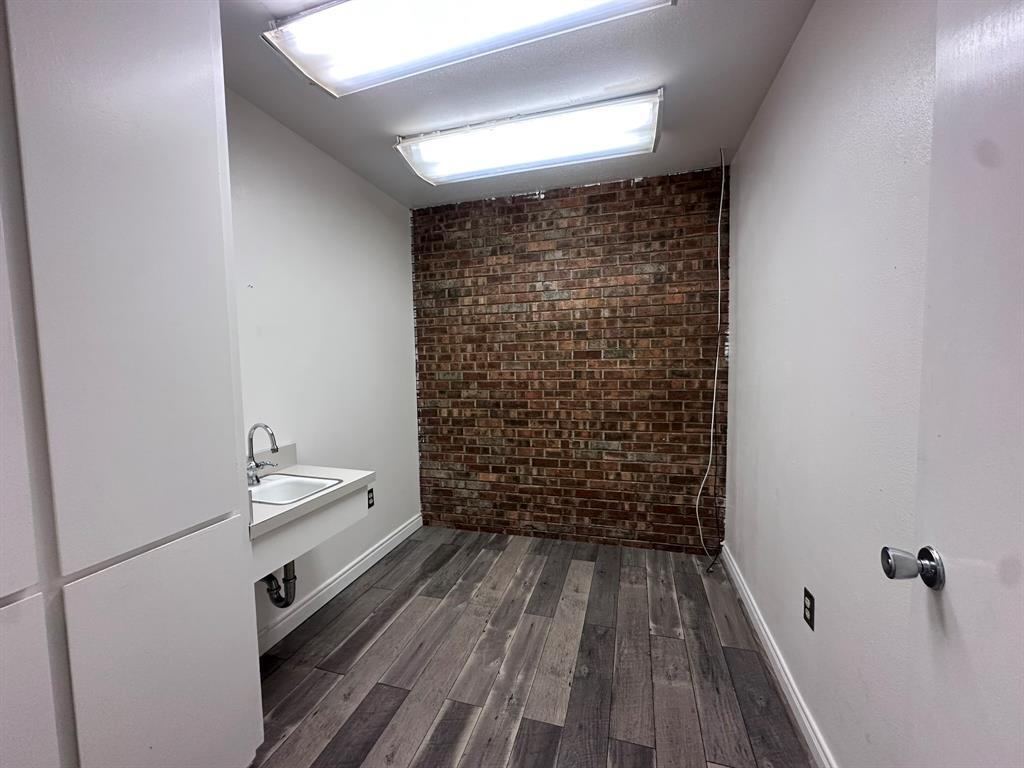 Town - Commercial Lease