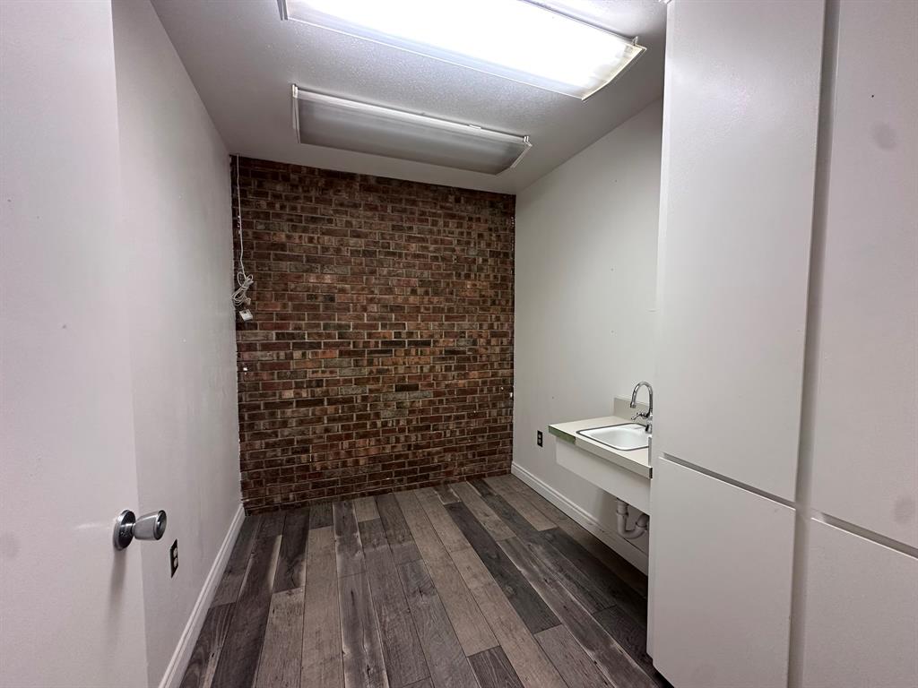 Town - Commercial Lease