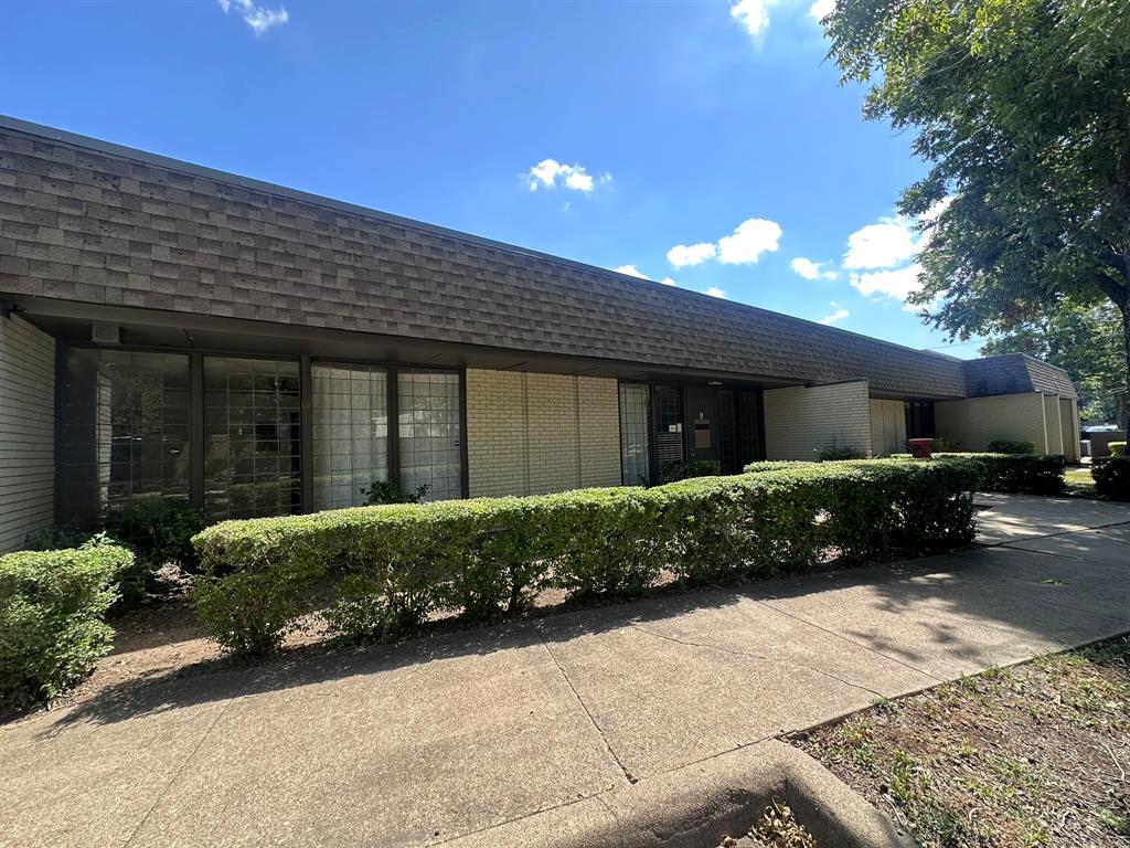 Town - Commercial Lease