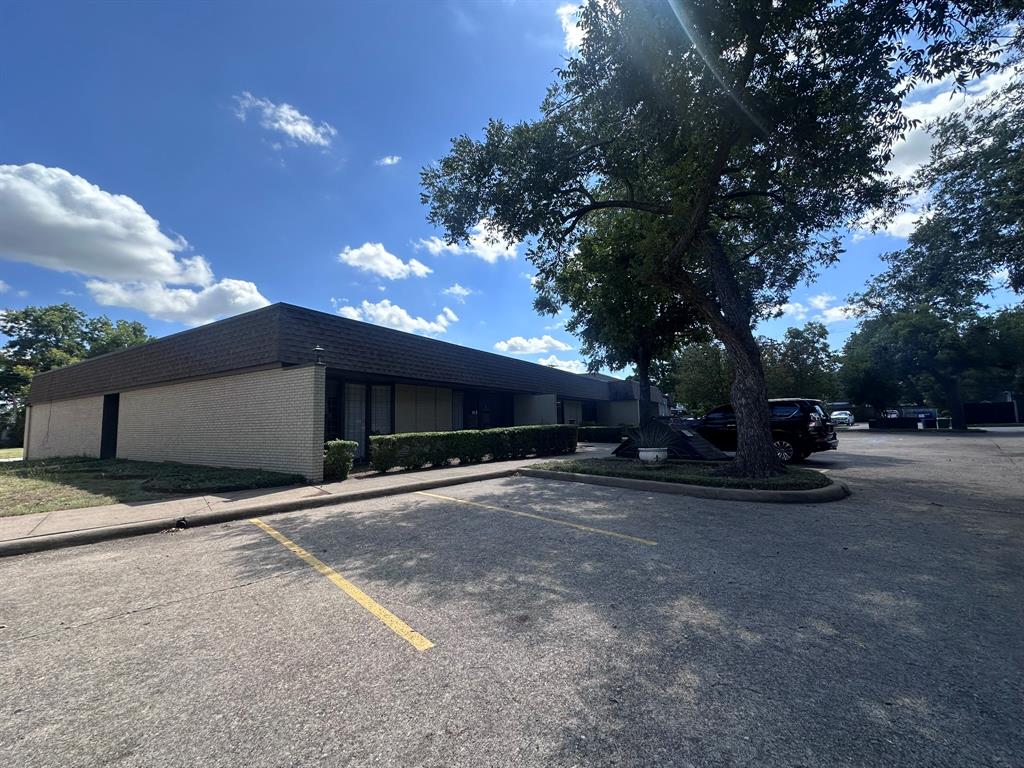 Town - Commercial Lease